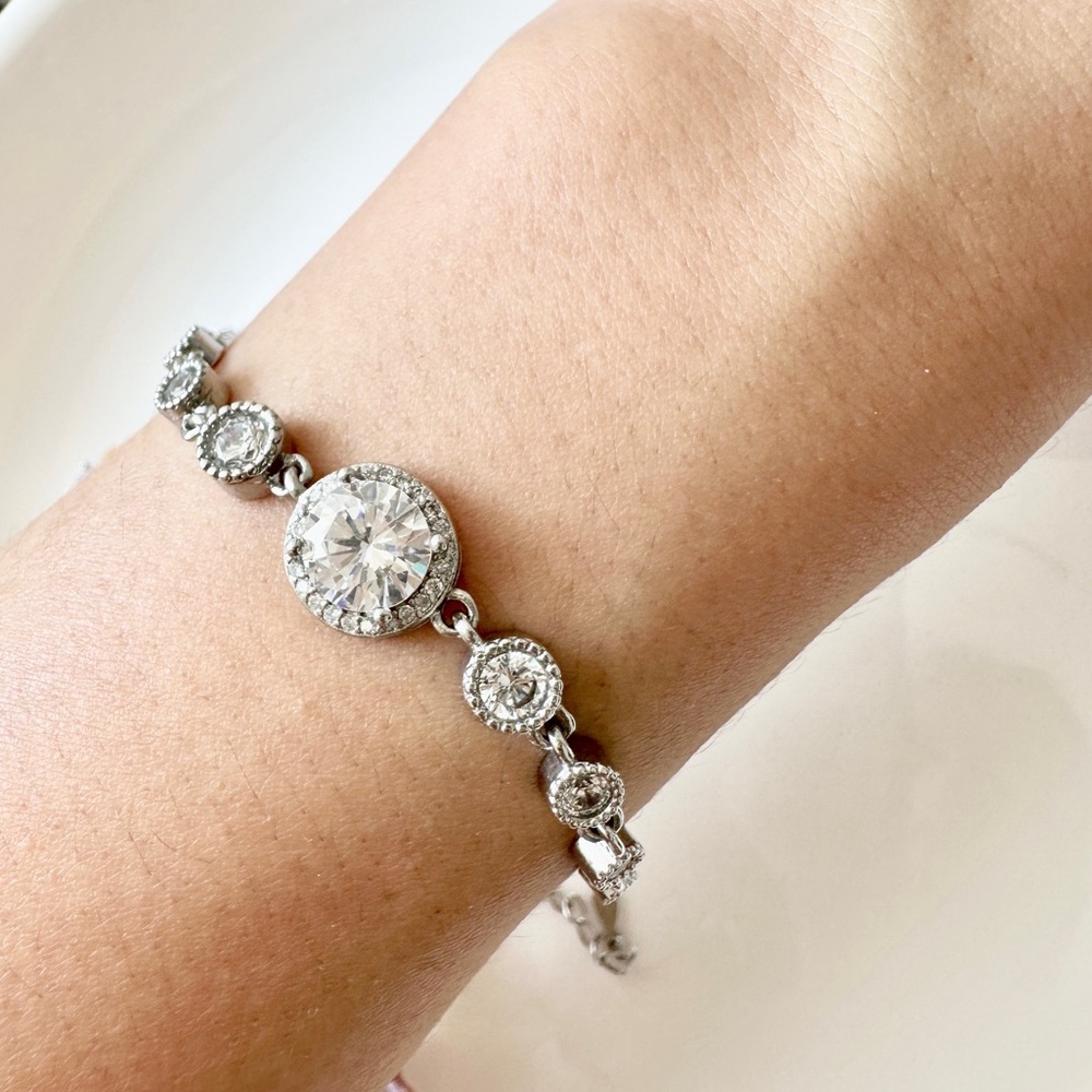 L4- Set of Freshwater Baroque Pearl Bracelet 7 inches & CZ Bracelet 6.75 in - Picture 4 of 10